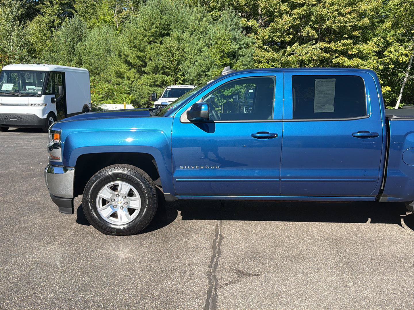 Certified 2018 Chevrolet Silverado 1500 LT w/ All Star Edition AWD/4WD image 17