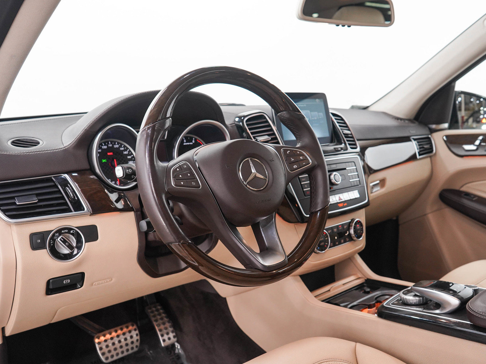 Used 2018 Mercedes-Benz GLE 43 AMG 4MATIC image 25