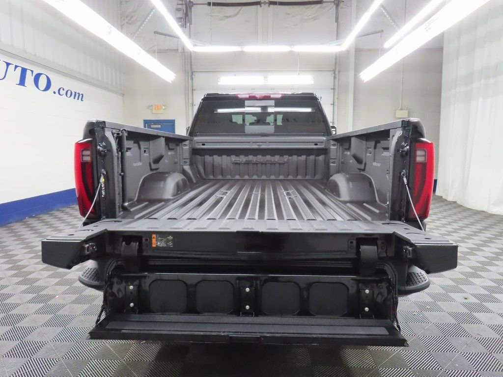 Used 2024 GMC Sierra 2500 Denali w/ Technology Package image 37