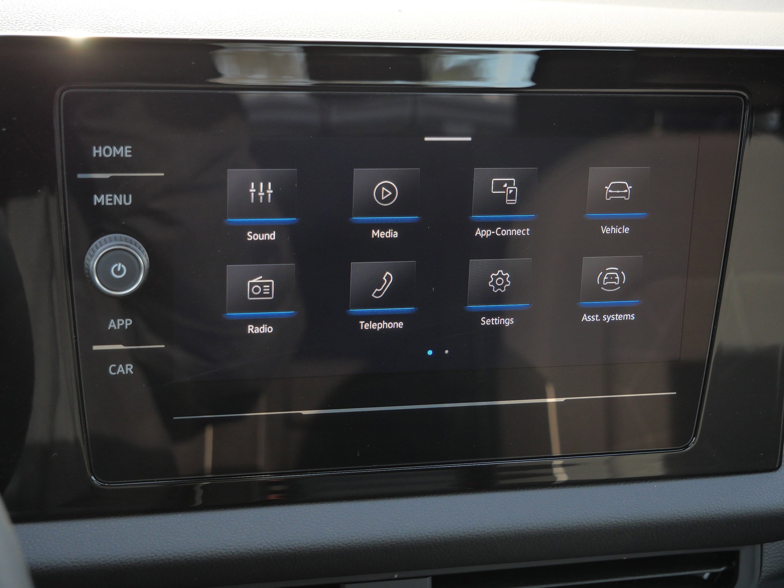 Certified 2025 Volkswagen Jetta Sport image 23