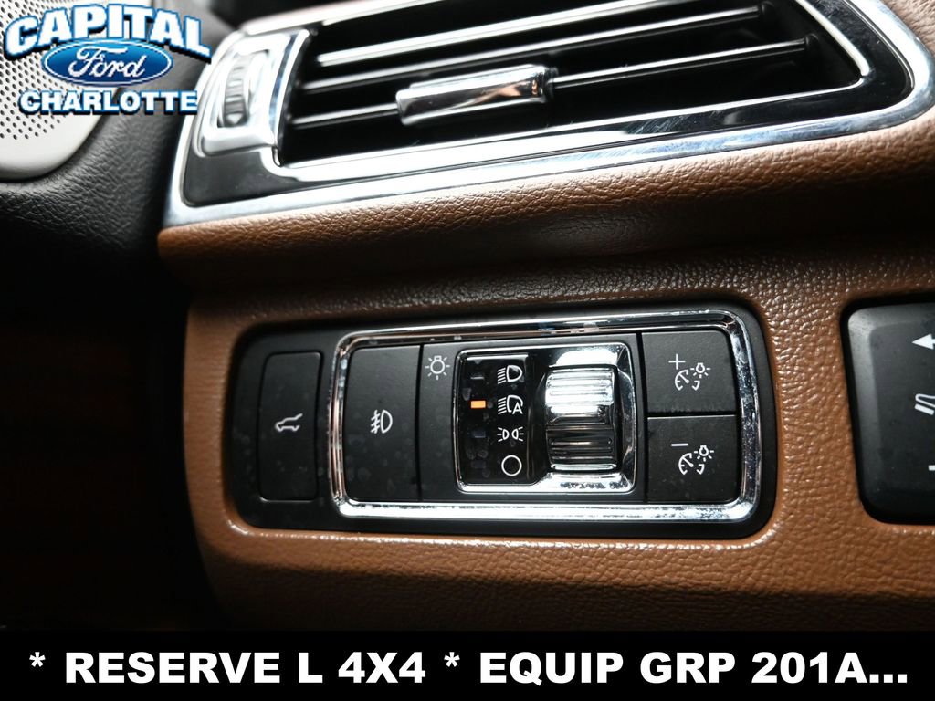 Used 2024 Lincoln Navigator L Reserve AWD/4WD image 19
