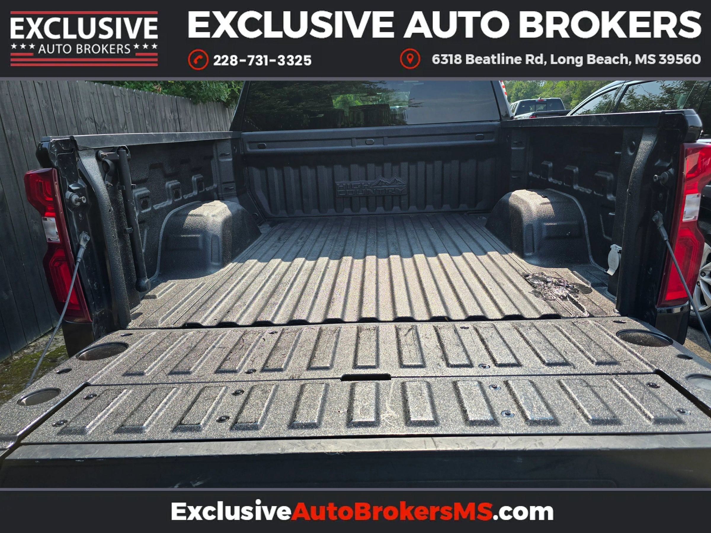 Used 2022 Chevrolet Silverado 1500 High Country w/ Technology Package image 40