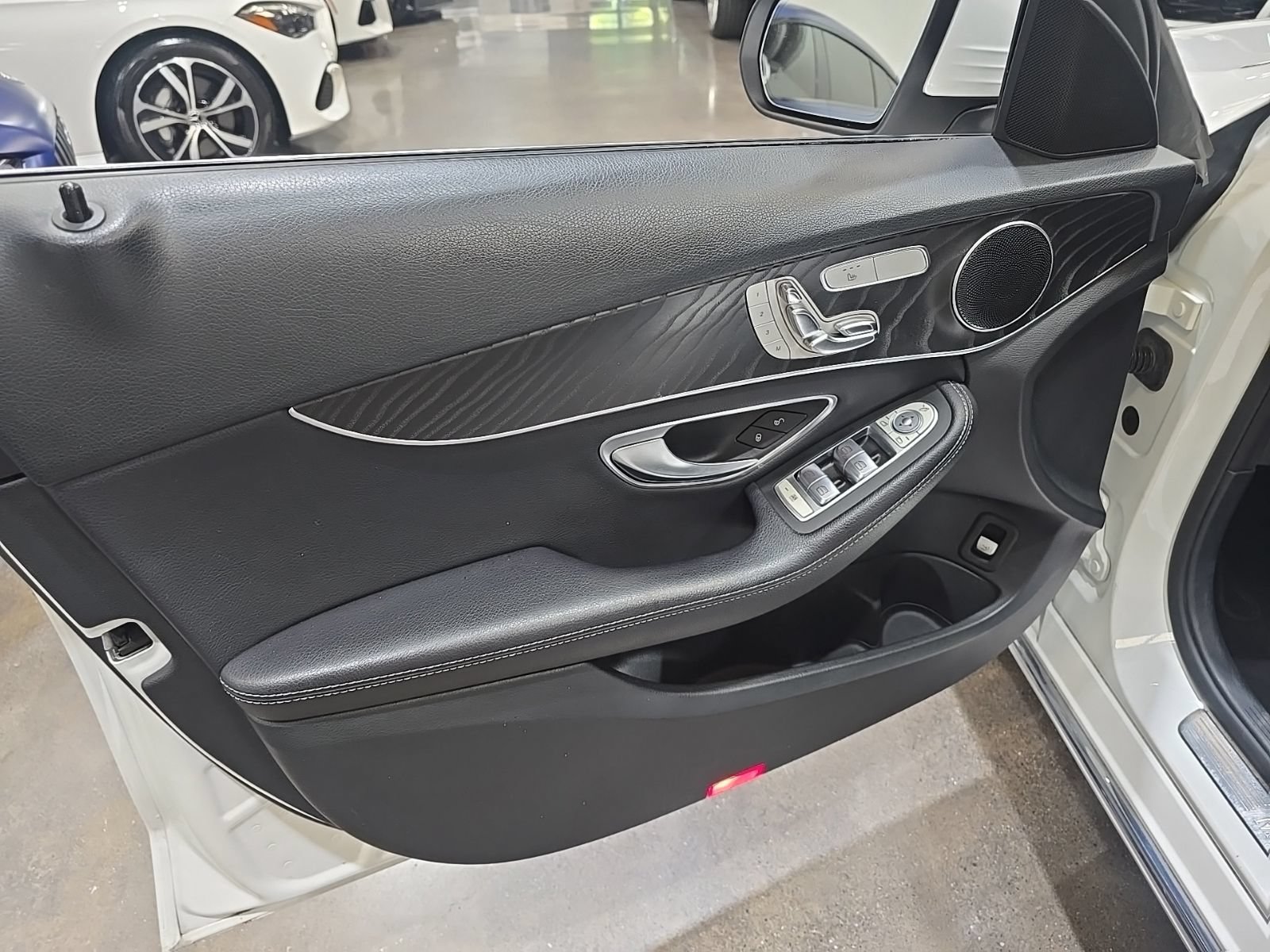 Used 2018 Mercedes-Benz C 300 Sedan image 24