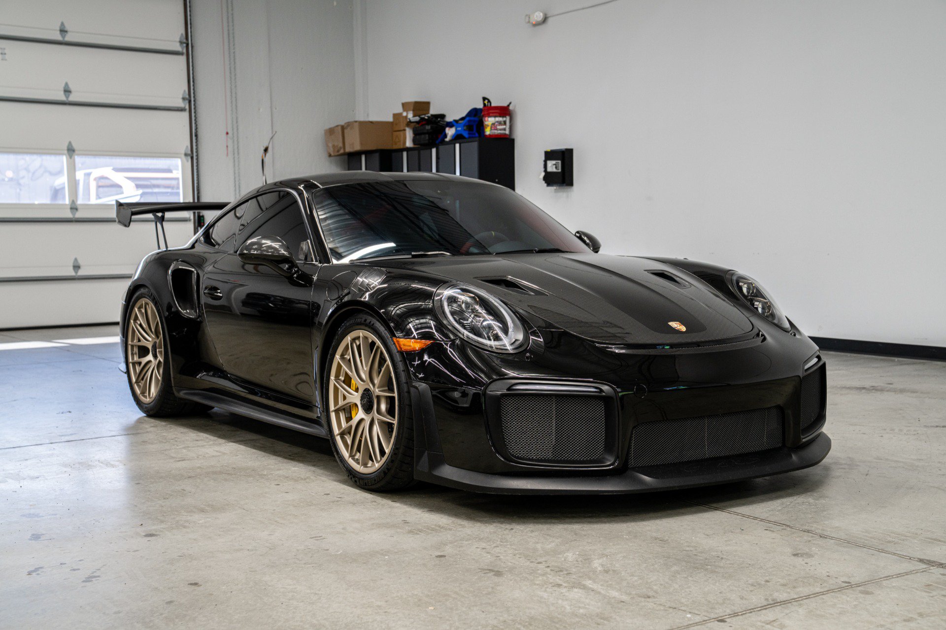 Used 2018 Porsche 911 GT2 RS RWD image 3