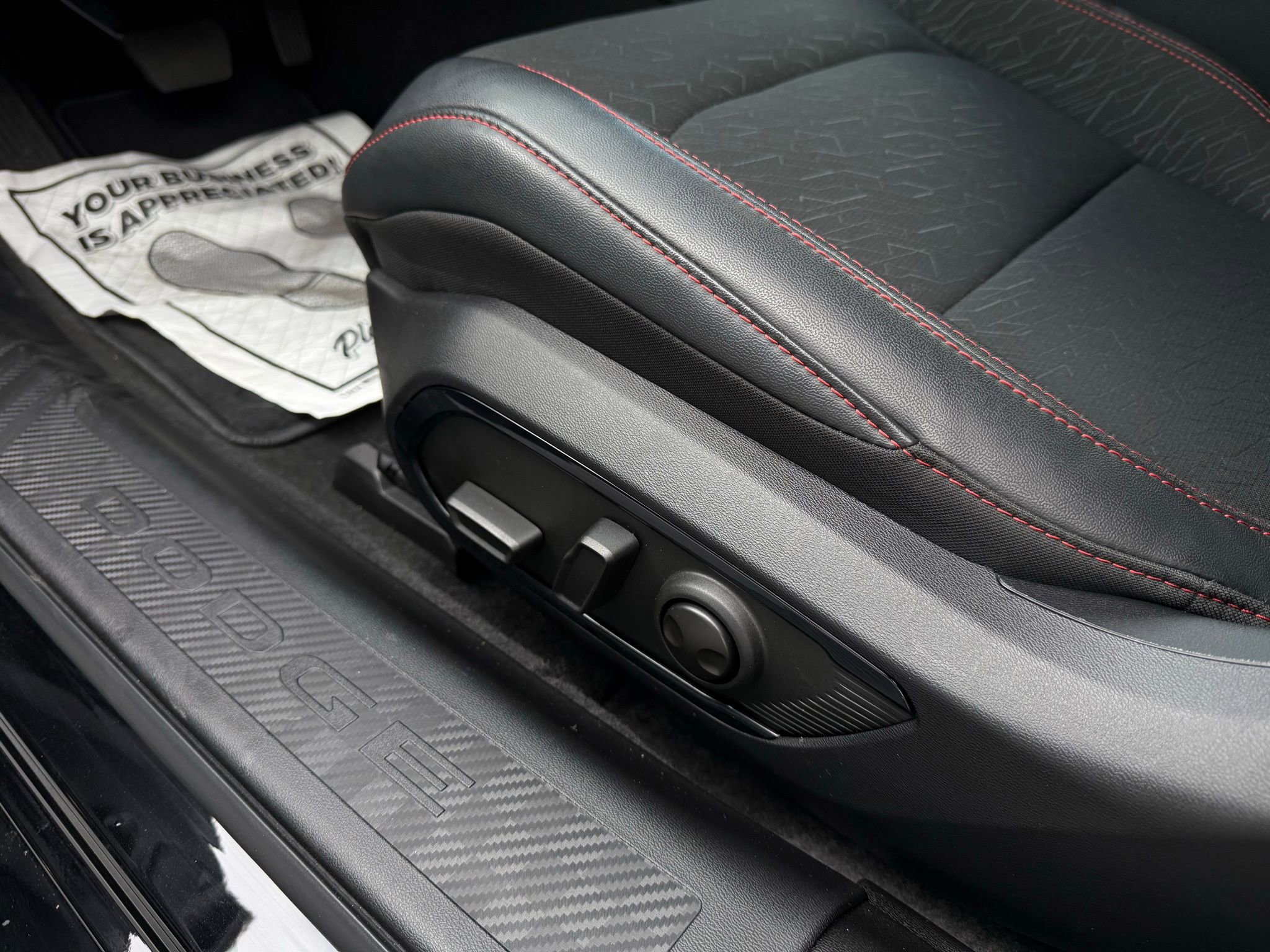 Used 2025 Dodge Charger R/T w/ Quick Order Package 25M R/T image 29