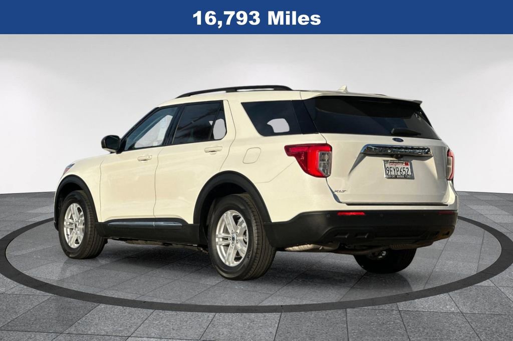 Certified 2023 Ford Explorer XLT image 8