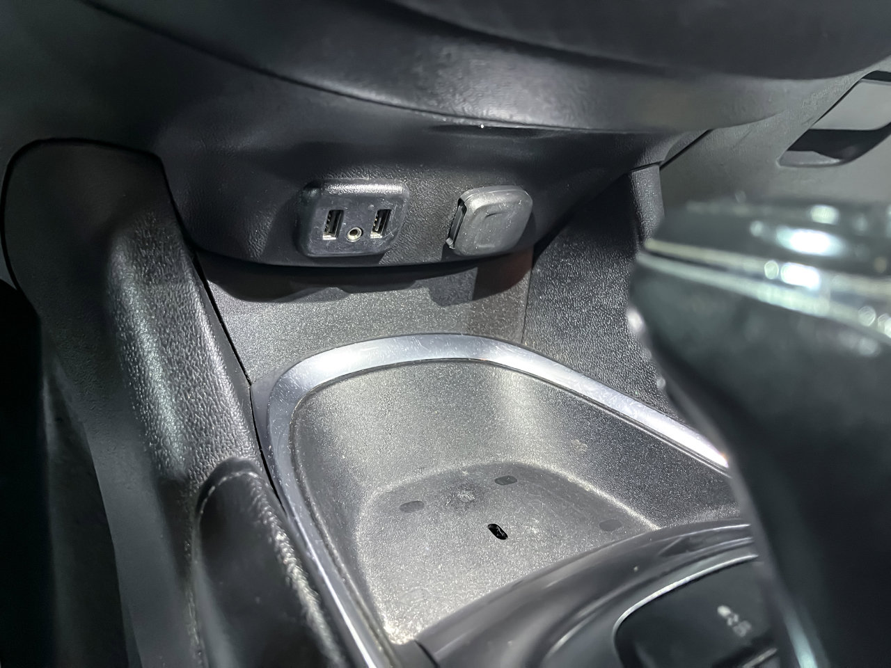 Used 2018 Chevrolet Malibu LT image 24