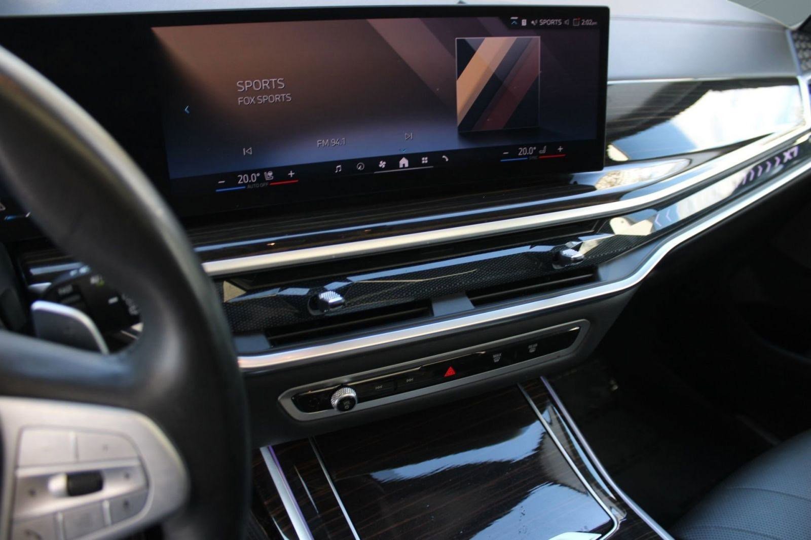 Used 2024 BMW X7 xDrive40i image 24