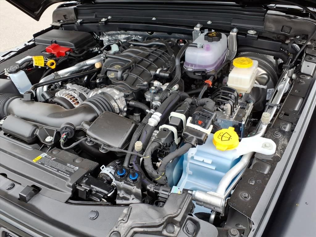 New 2025 Jeep Wrangler Unlimited Rubicon w/ Convenience Group image 30