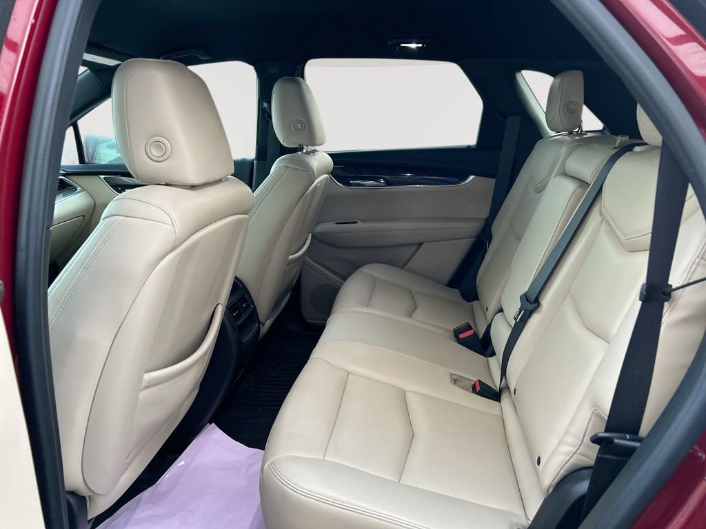 Used 2017 Cadillac XT5 FWD image 27