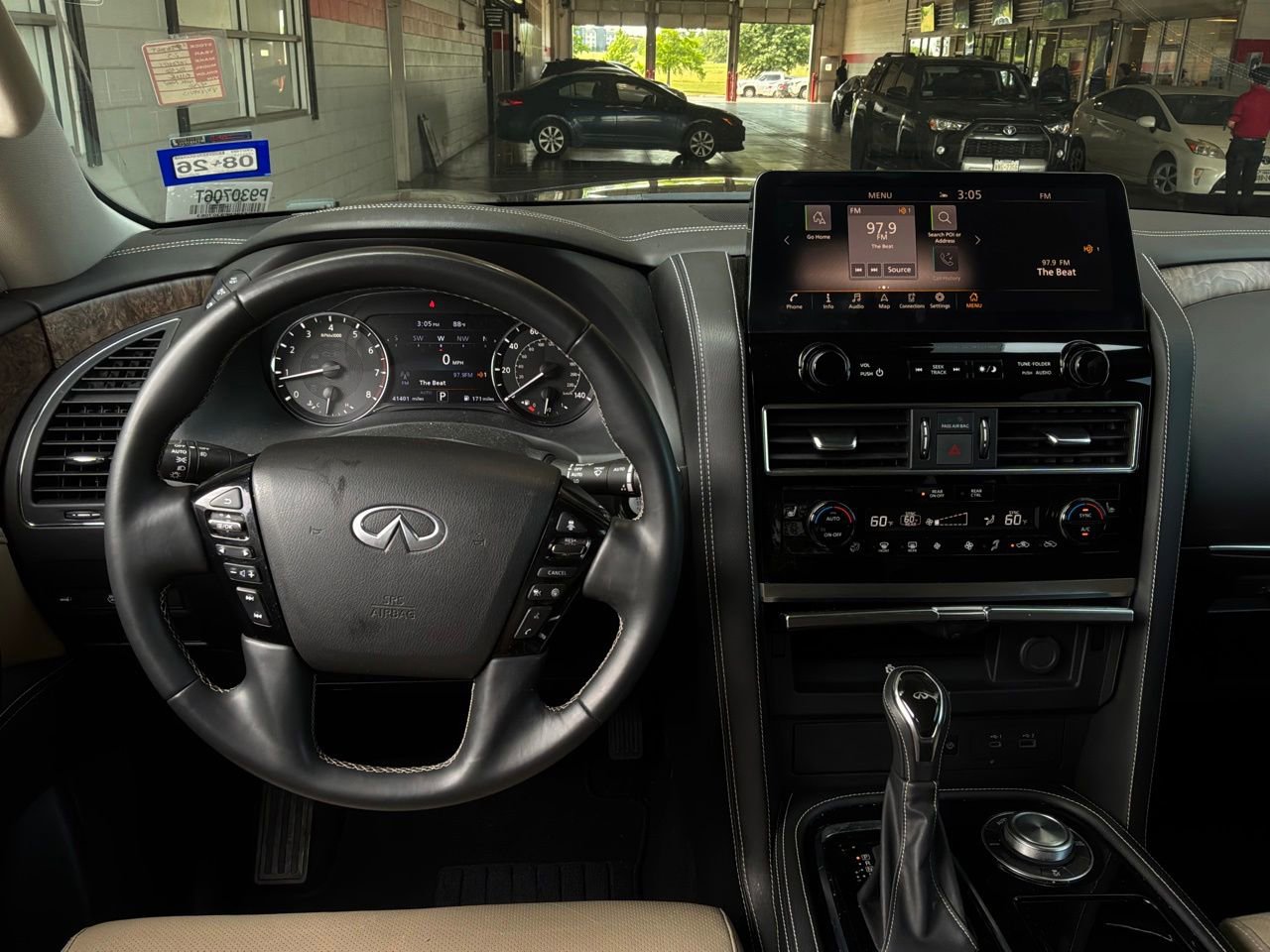 Used 2023 INFINITI QX80 Premium Select w/ Cargo Package AWD/4WD image 15