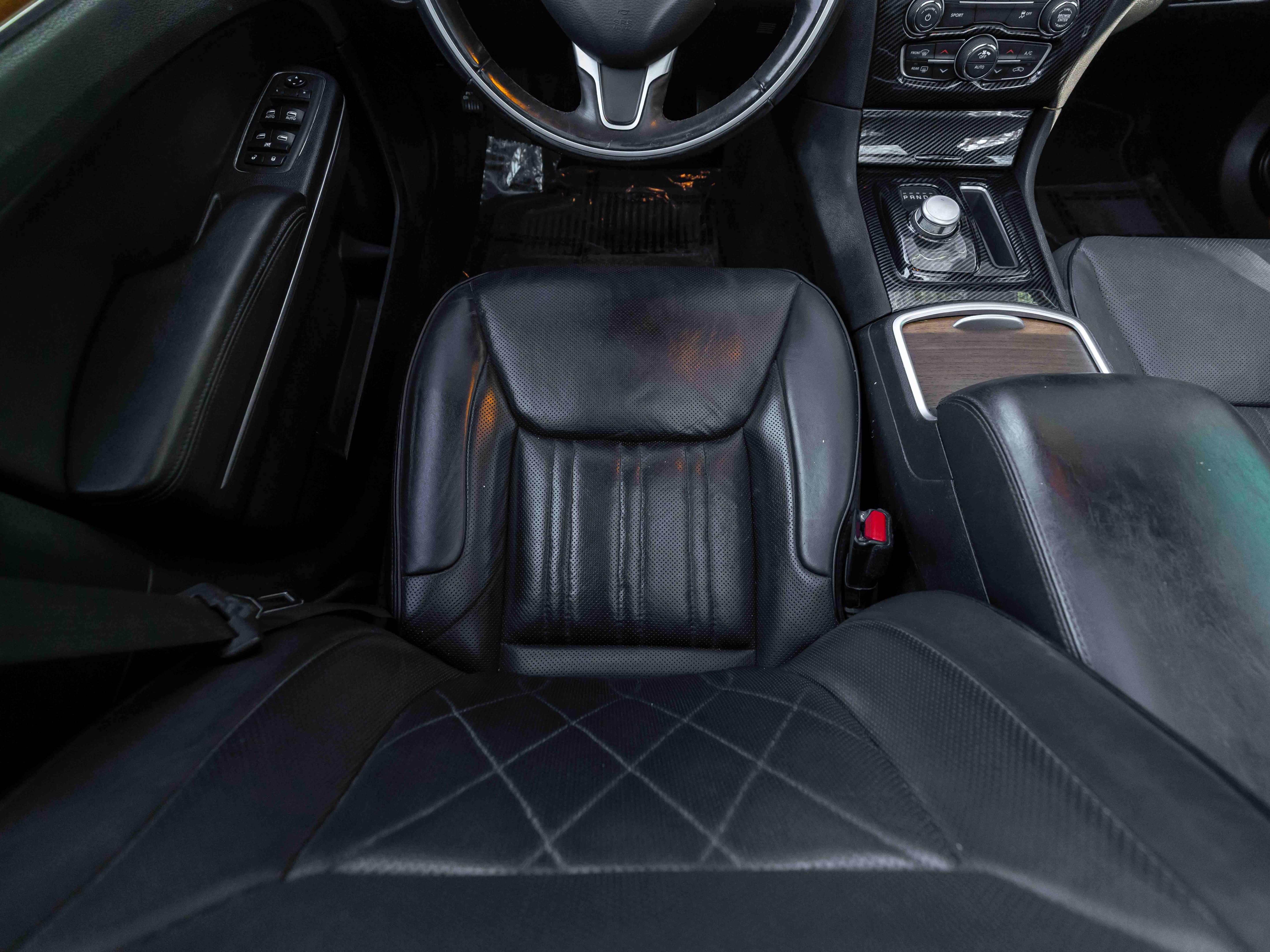 Used 2018 Chrysler 300 C w/ Sun, Sound & Nav Package image 62