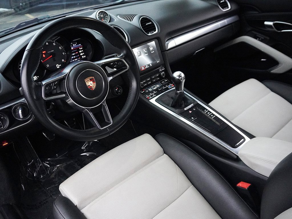 Used 2019 Porsche 718 Cayman S image 27