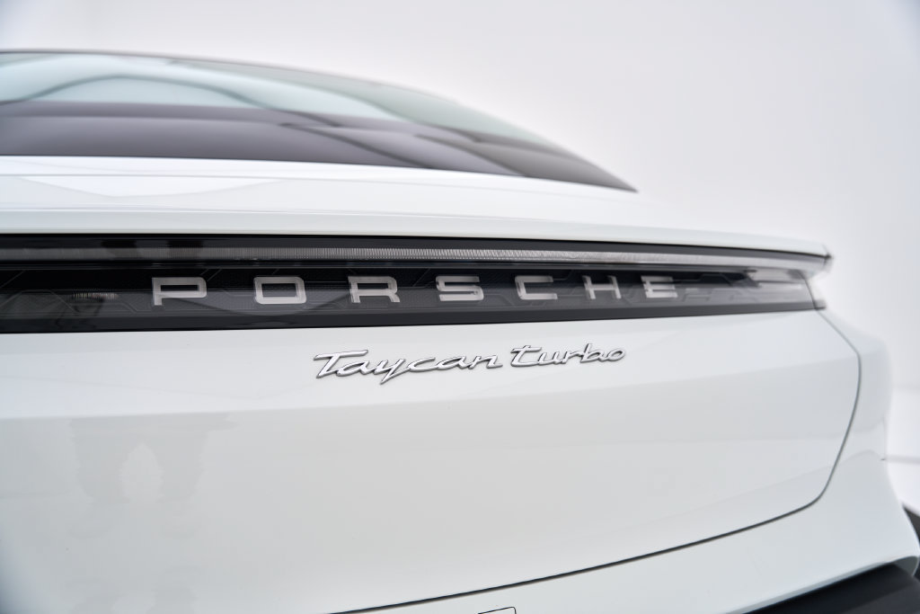 Used 2020 Porsche Taycan Turbo AWD/4WD image 26