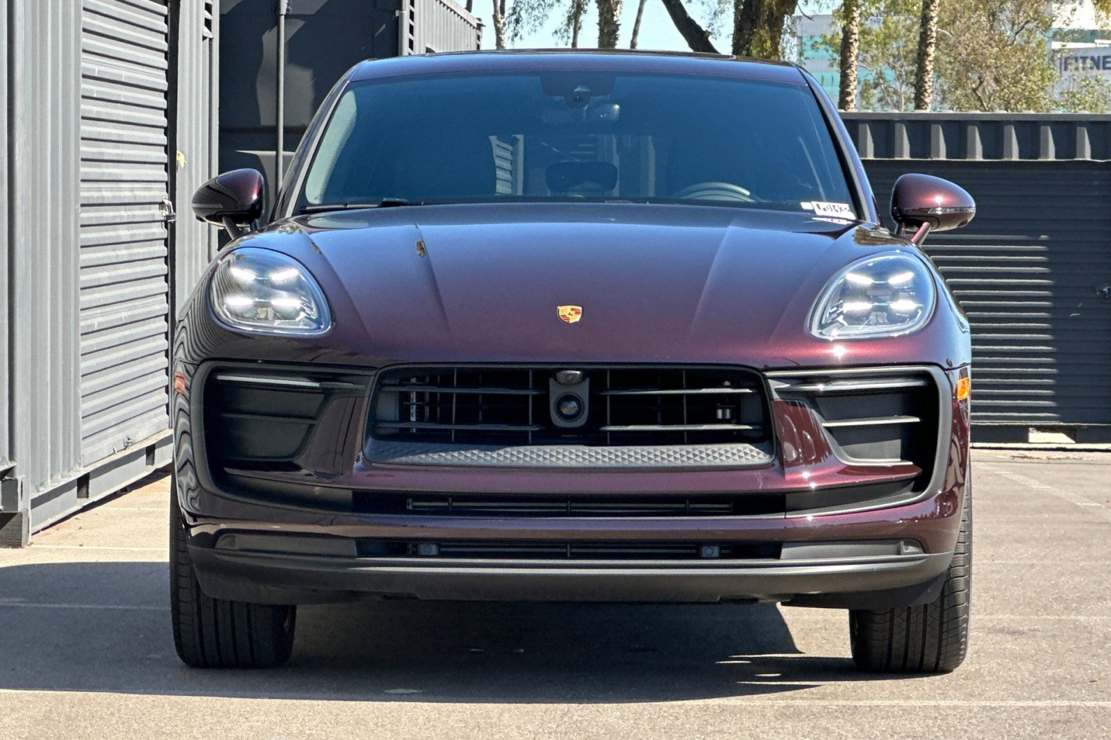 Used 2025 Porsche Macan AWD/4WD image 11