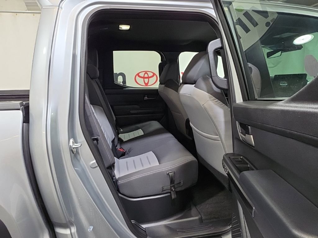 Used 2024 Toyota Tacoma TRD Off-Road image 16