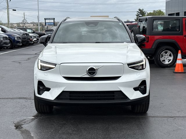 Used 2023 Volvo XC40 Recharge Ultimate image 14
