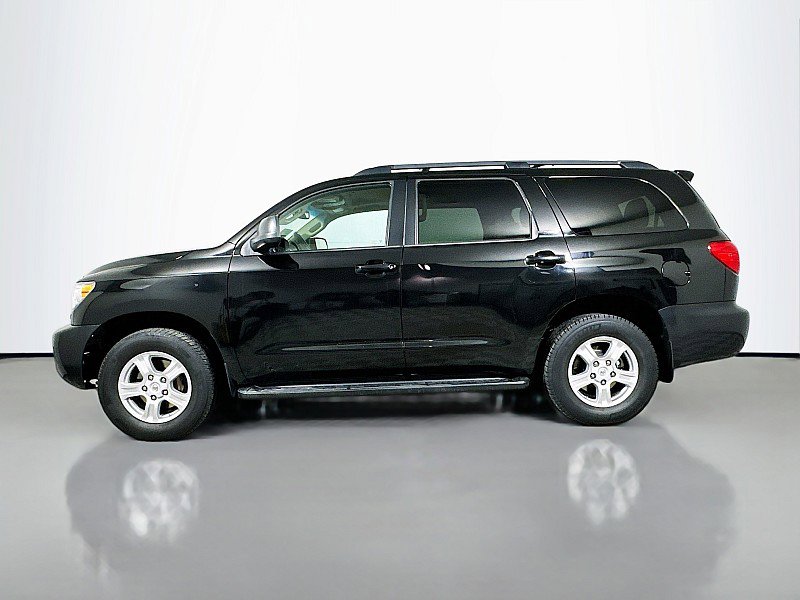Used 2013 Toyota Sequoia SR5 w/ Premium Pkg image 4