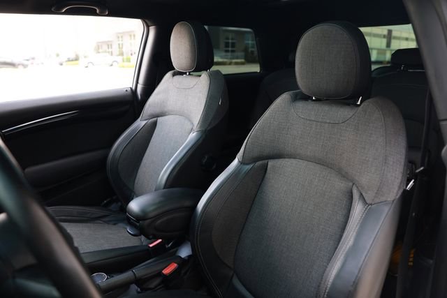 Used 2015 MINI Cooper S image 9