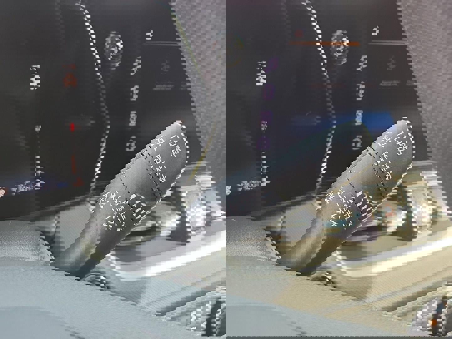 Used 2025 Chevrolet TrailBlazer LT image 24