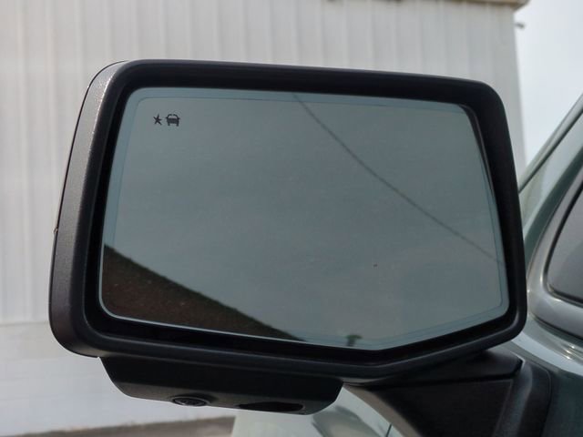 Used 2025 Chevrolet Silverado 1500 ZR2 w/ Technology Package image 10