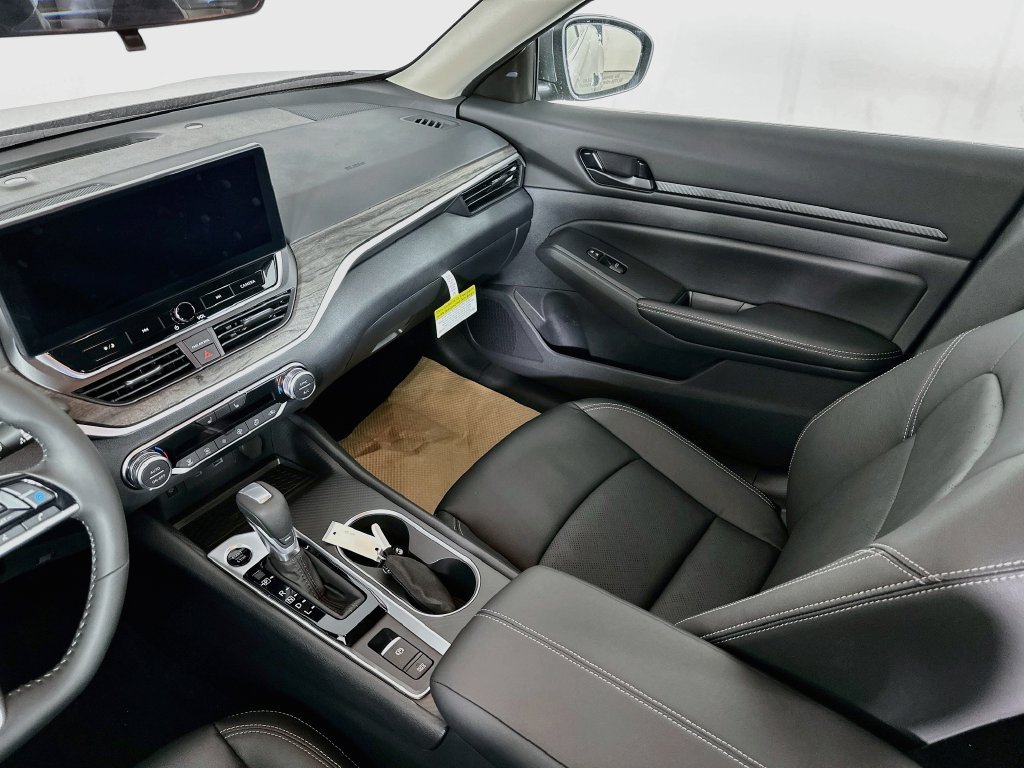 New 2026 Nissan Altima 2.5 SV FWD image 31