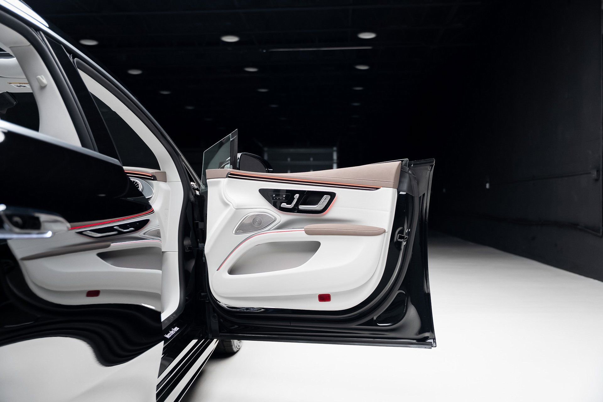 Used 2023 Mercedes-Benz EQS 450+ Sedan w/ AMG Line Exterior Package image 56