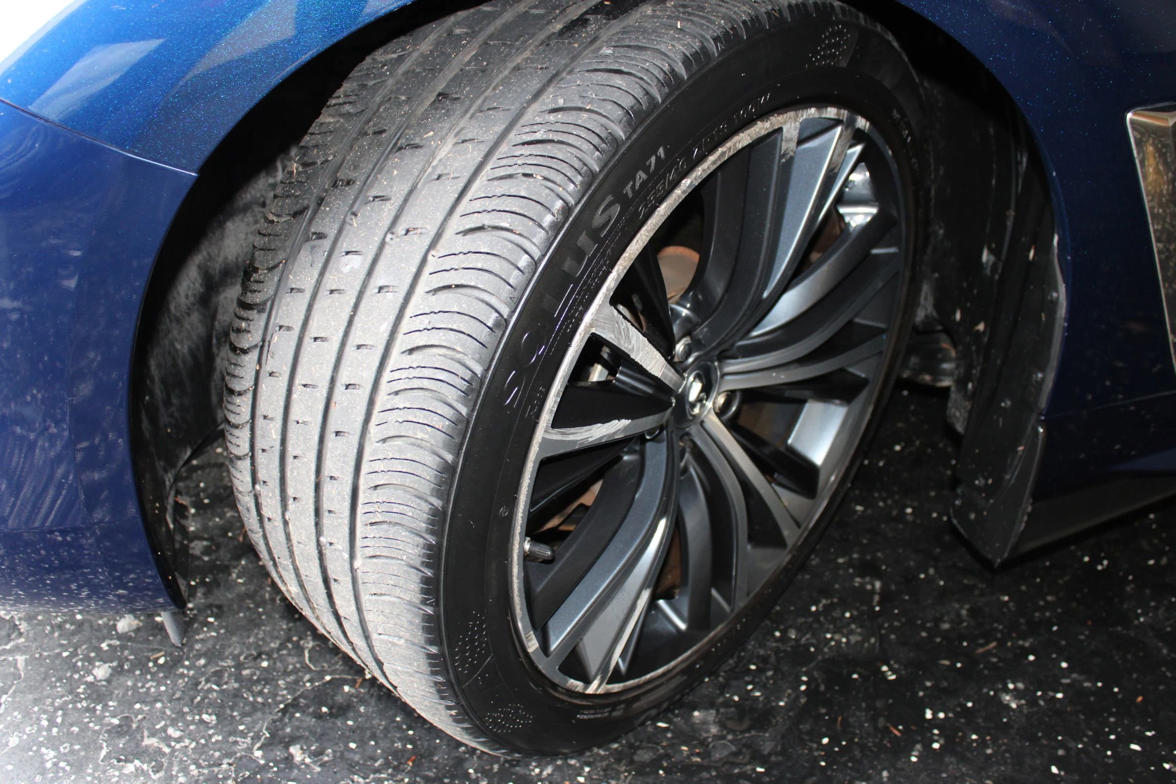 Used 2017 INFINITI Q60 3.0t w/ Premium Plus Package 3.0T image 29