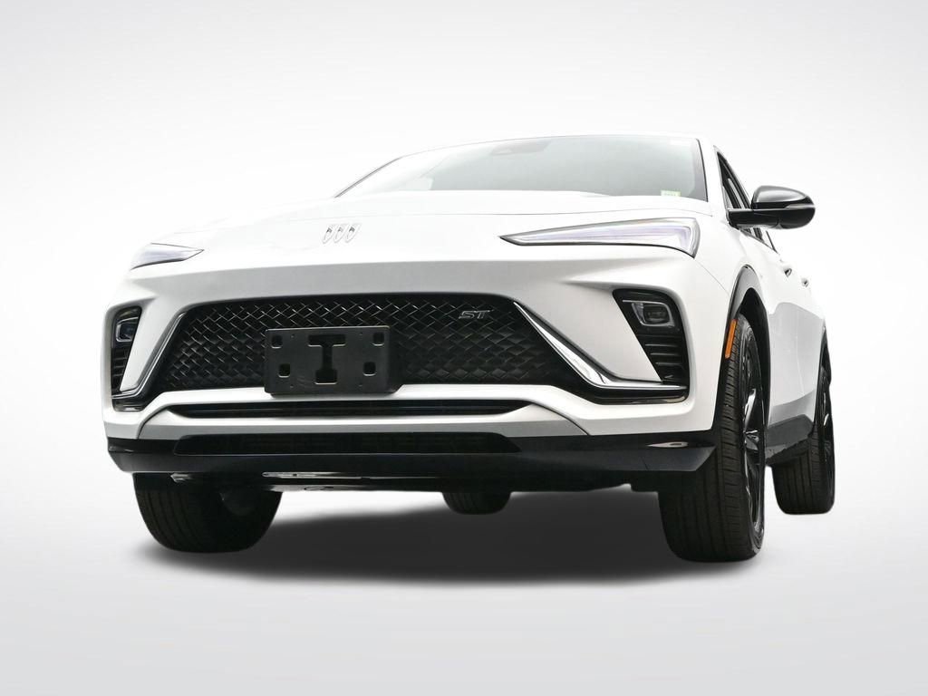 Used 2024 Buick Envista Sport Touring w/ Convenience I Package image 32