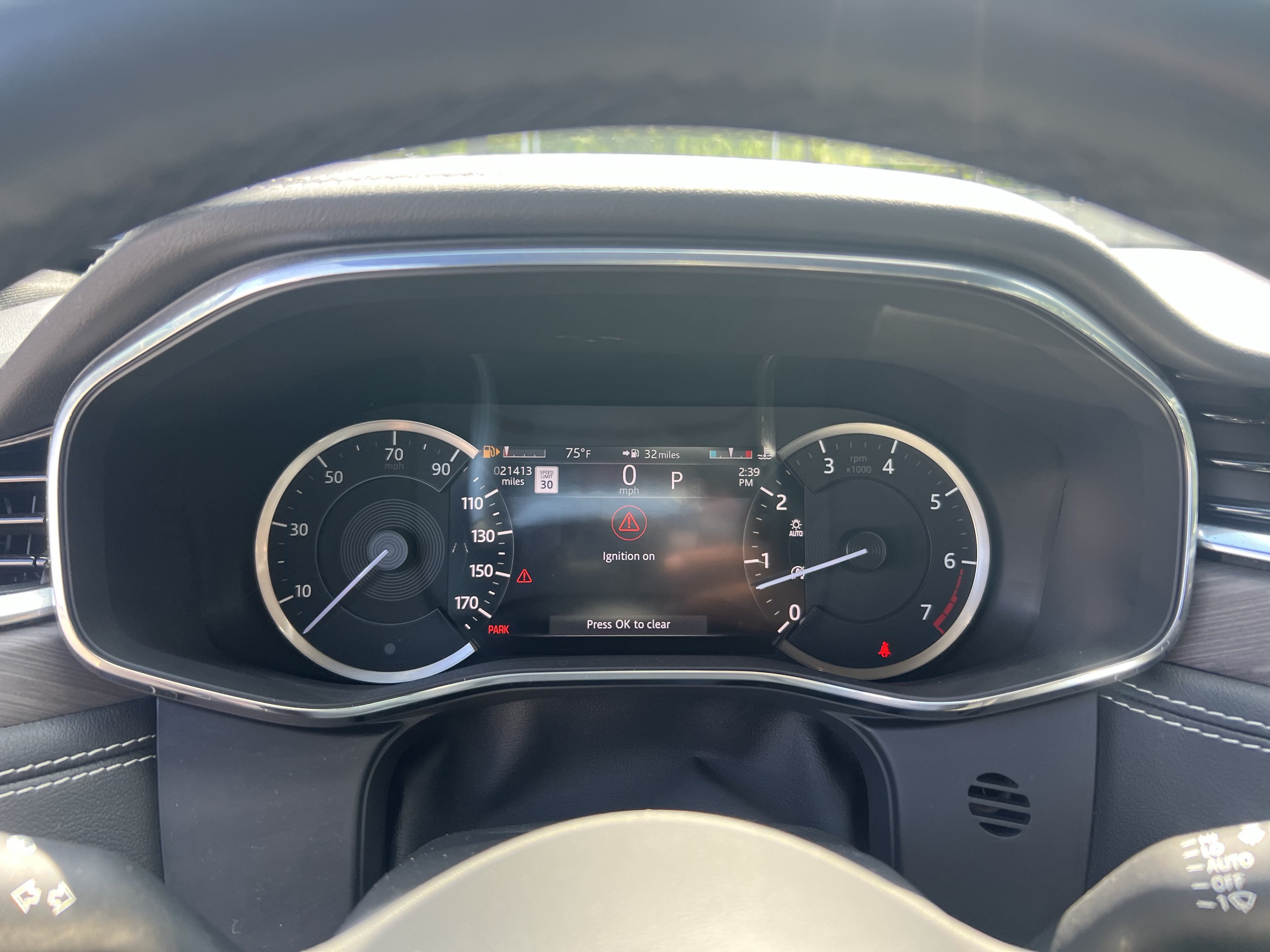 Certified 2023 Jaguar F-PACE R-Dynamic S AWD/4WD image 24
