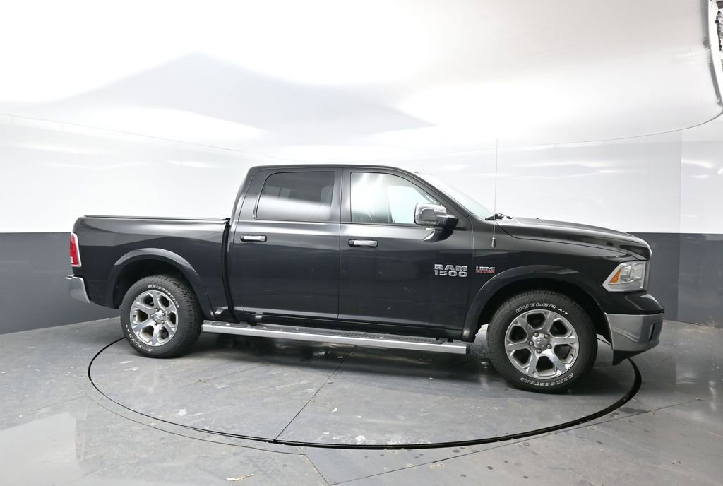 Used 2017 RAM 1500 Laramie w/ Convenience Group image 10