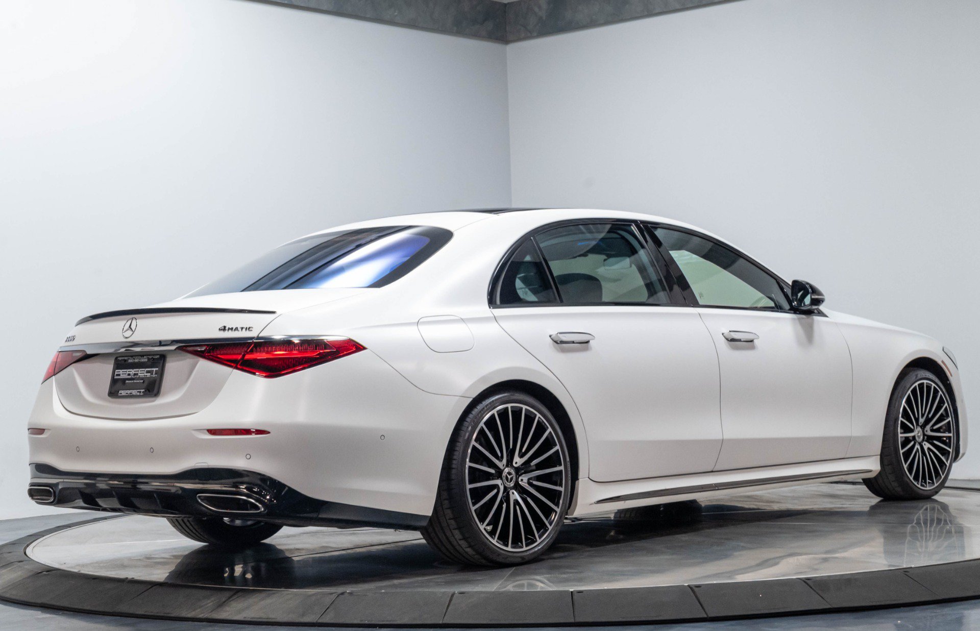 Used 2024 Mercedes-Benz S 580 4MATIC Sedan image 25