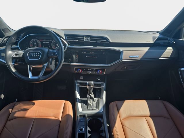 Used 2019 Audi Q3 2.0T Premium Plus w/ Premium Plus Package AWD/4WD image 10