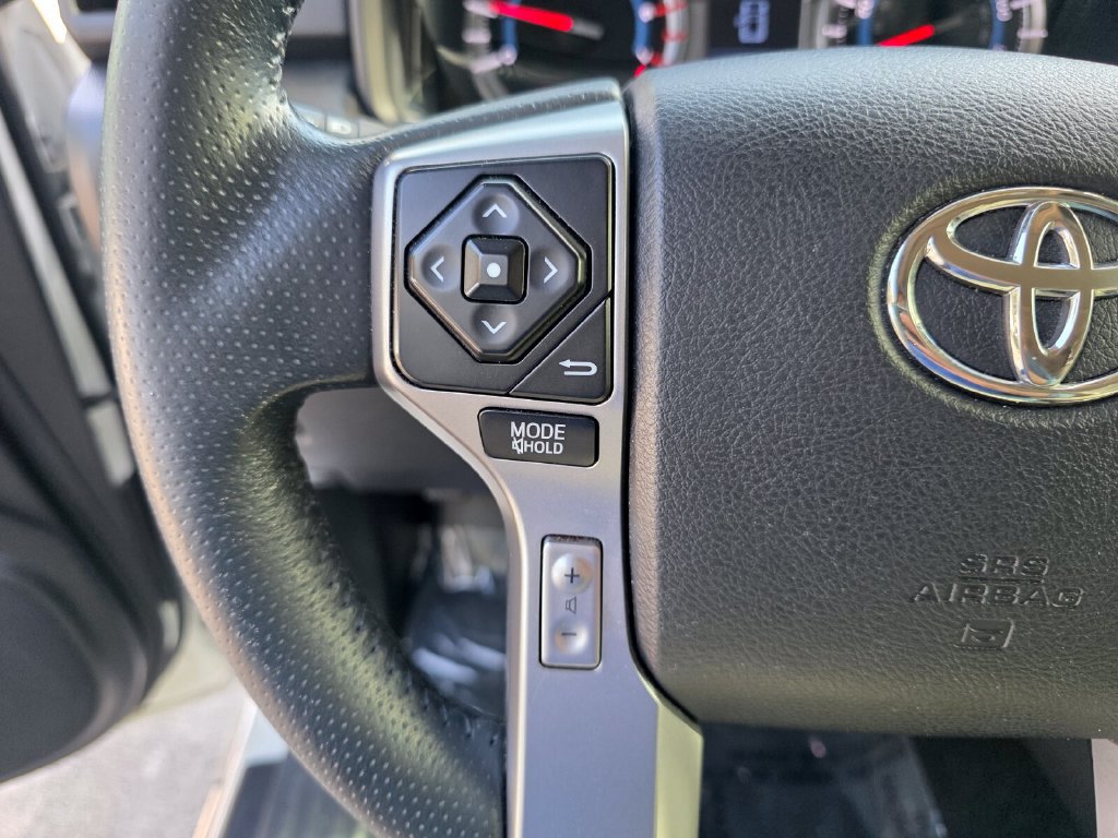 Used 2015 Toyota 4Runner Limited AWD/4WD image 19