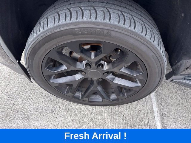 Used 2019 Cadillac Escalade ESV Luxury RWD image 22