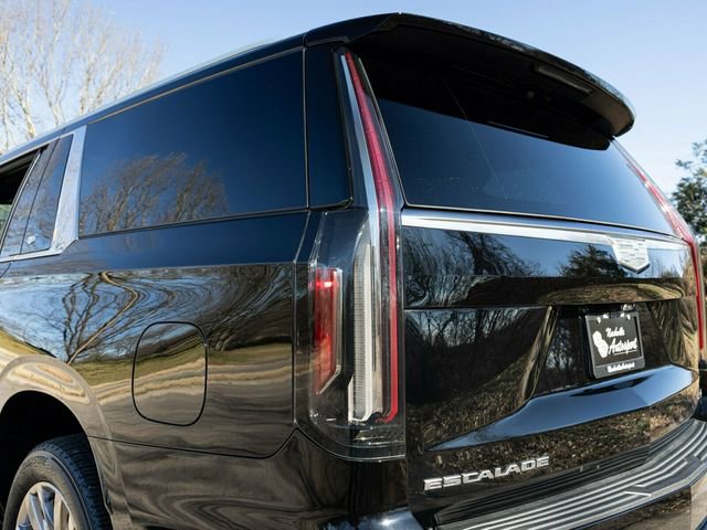 Used 2023 Cadillac Escalade ESV Premium Luxury image 67