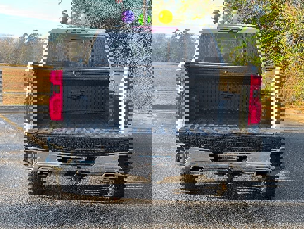 Certified 2022 Chevrolet Silverado 1500 LTZ w/ LTZ Premium Package image 5