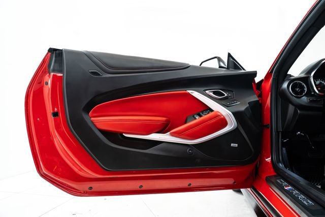 Used 2021 Chevrolet Camaro SS image 16