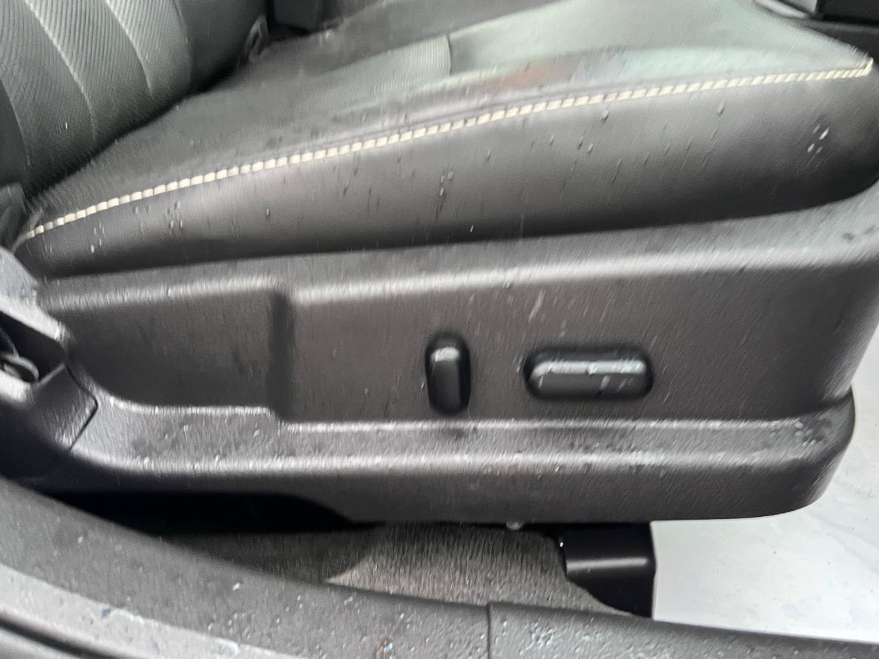 Used 2011 Mercury Milan Premier FWD image 33
