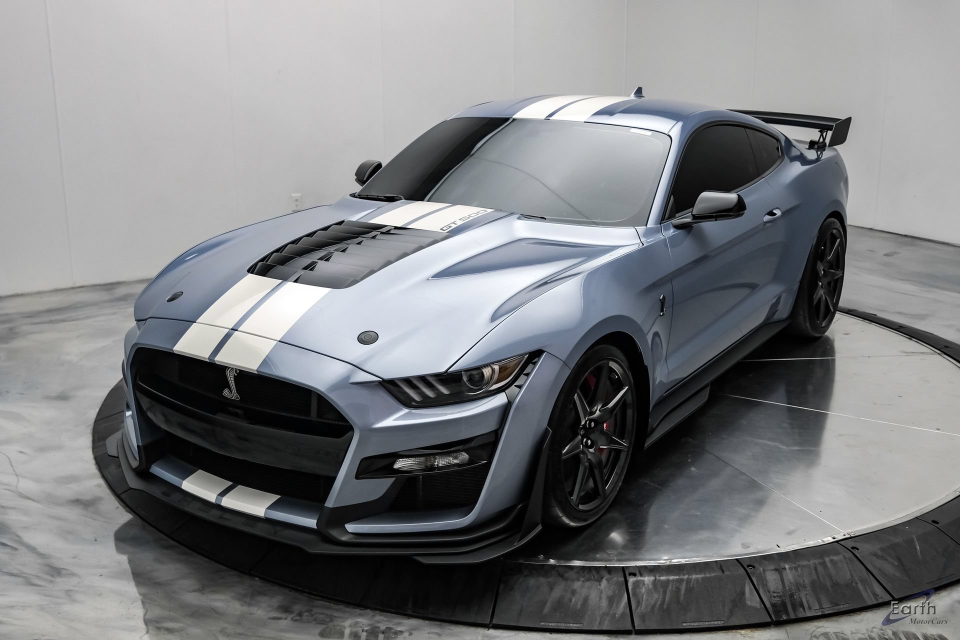 Used 2022 Ford Mustang Shelby GT500 w/ Carbon Fiber Track Pack RWD image 7