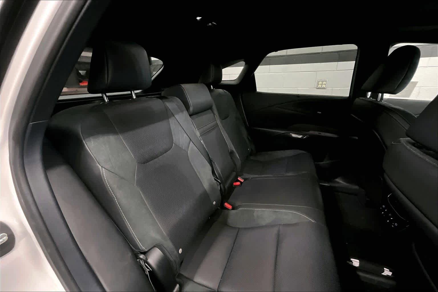 Used 2025 Lexus RX 450h Luxury w/ Convenience Package image 20