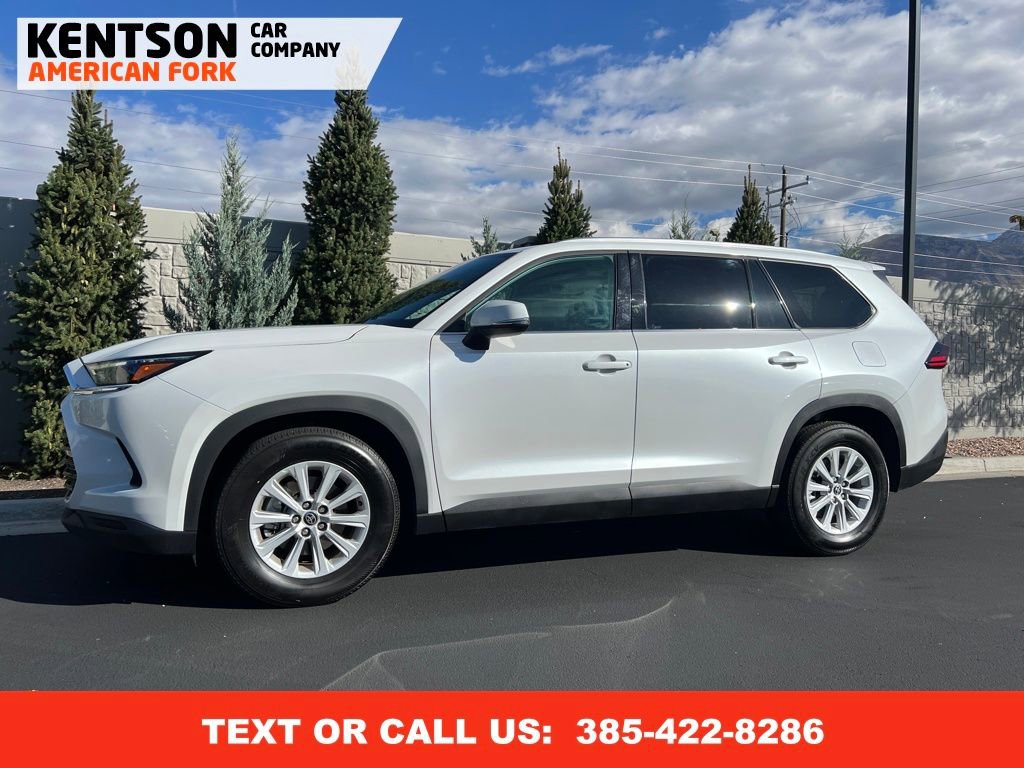 Used 2025 Toyota Grand Highlander AWD image 3