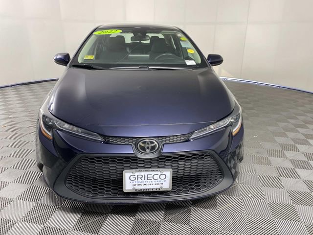 Used 2022 Toyota Corolla LE image 3