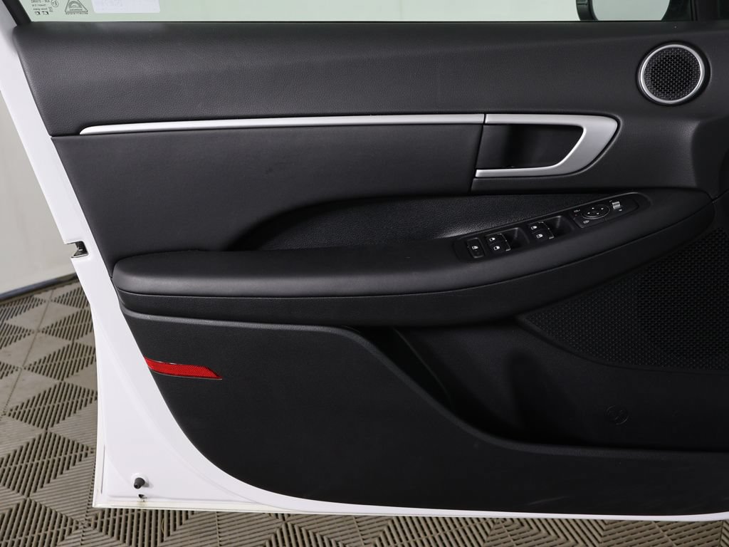 Used 2025 Hyundai Sonata SEL FWD image 19