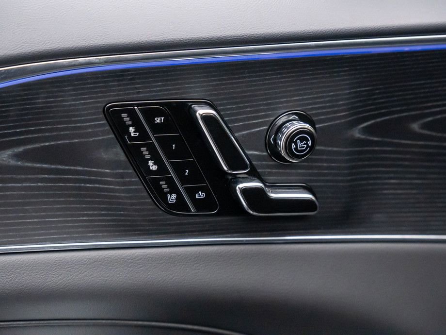 Certified 2024 Cadillac Lyriq Luxury w/ LPO, Floor Liner Package image 18