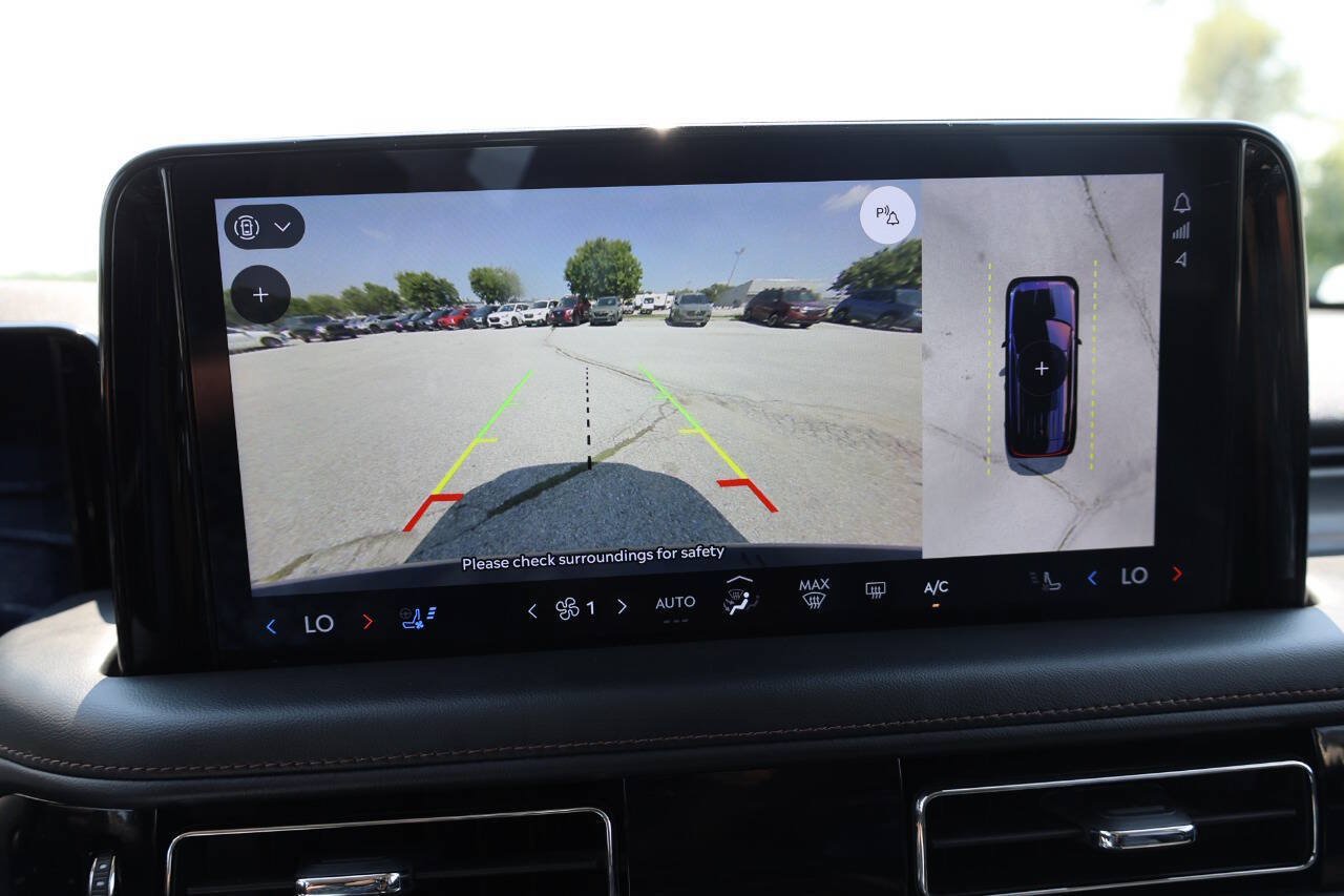Used 2025 Lincoln Aviator AWD image 24