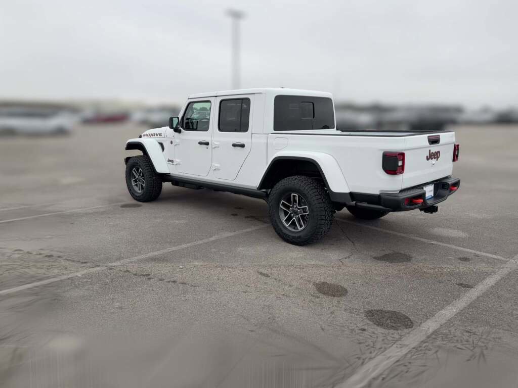 New 2026 Jeep Gladiator Mojave image 8