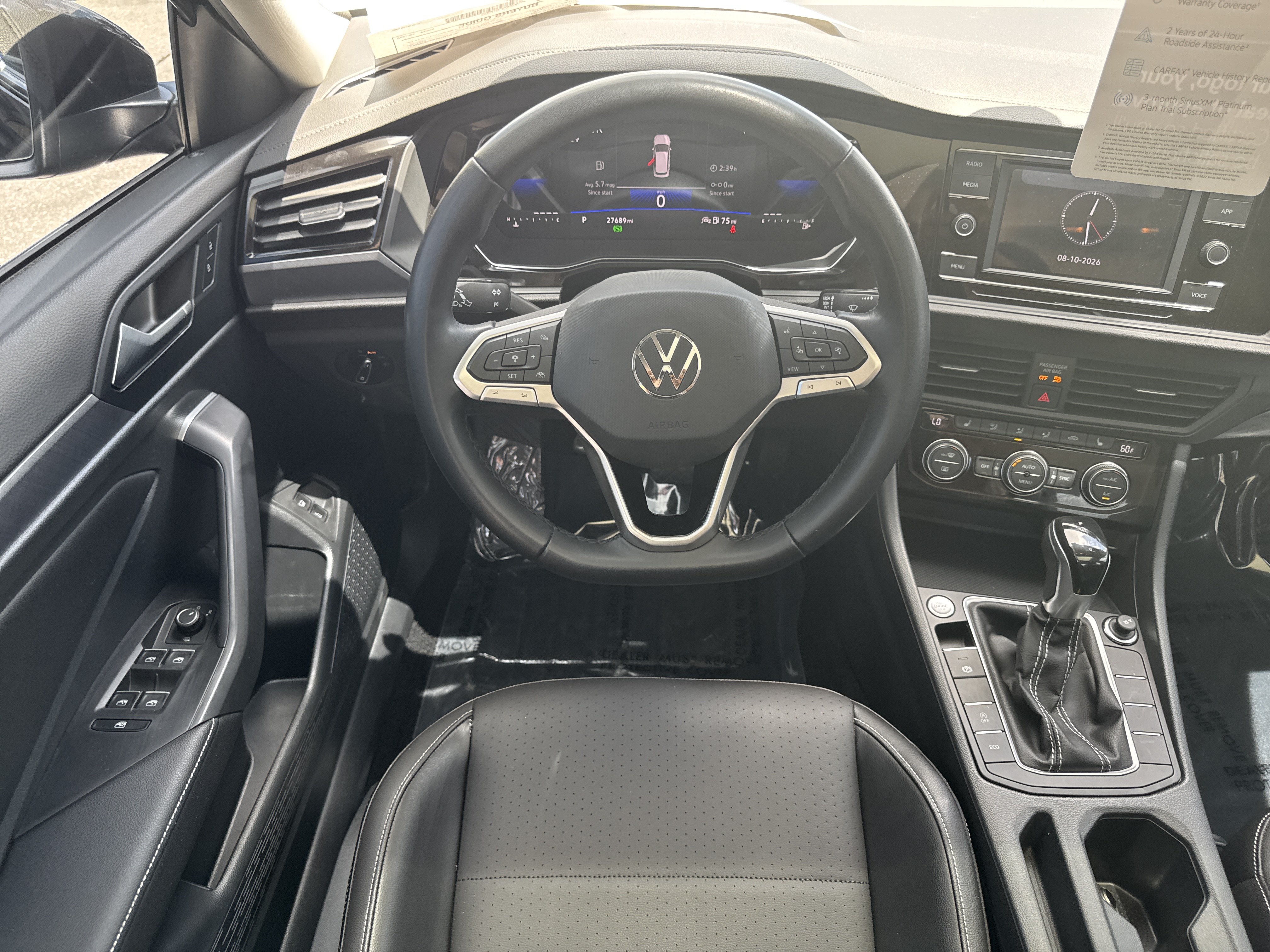 Certified 2023 Volkswagen Jetta SE w/ Panoramic Sunroof Package FWD image 12