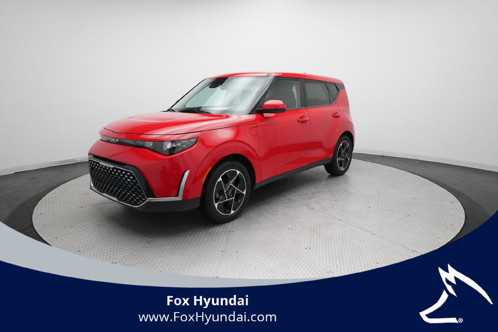 Used 2023 Kia Soul EX FWD image 1
