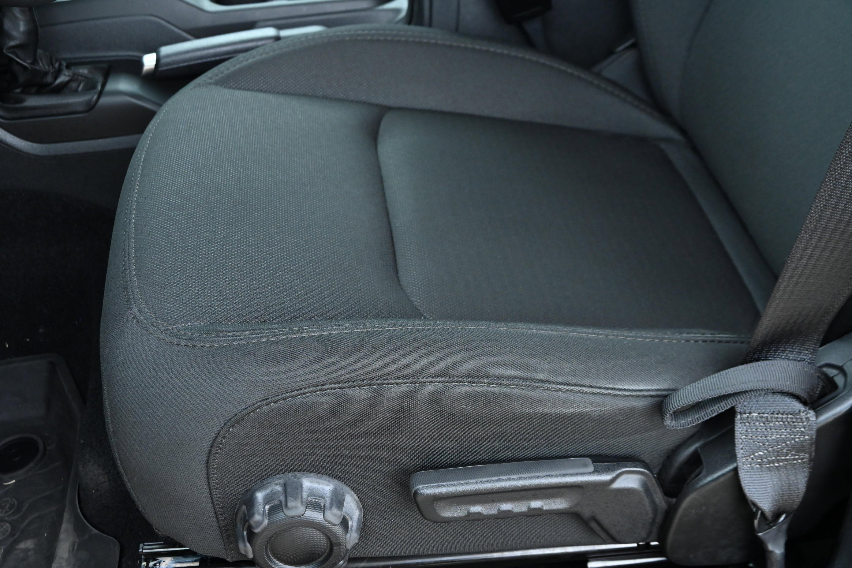 Used 2023 Jeep Wrangler Unlimited Sport image 29